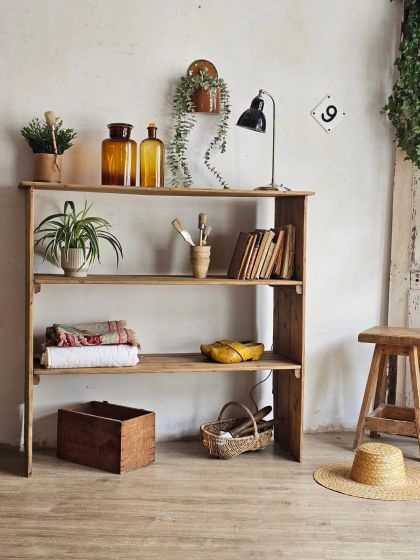 Ancienne étagère d'atelier authentique