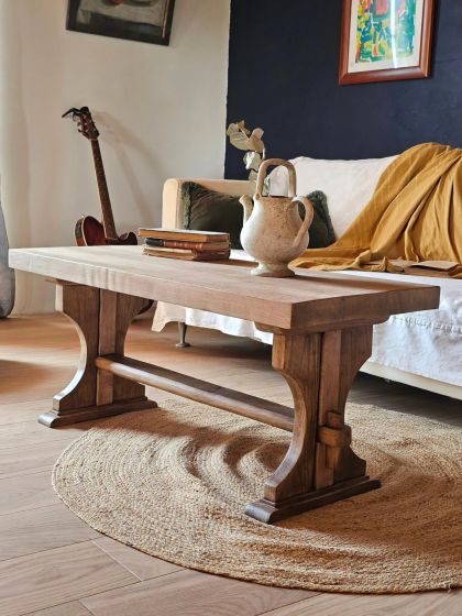 Ancienne table basse en hêtre et chêne élégant piètement