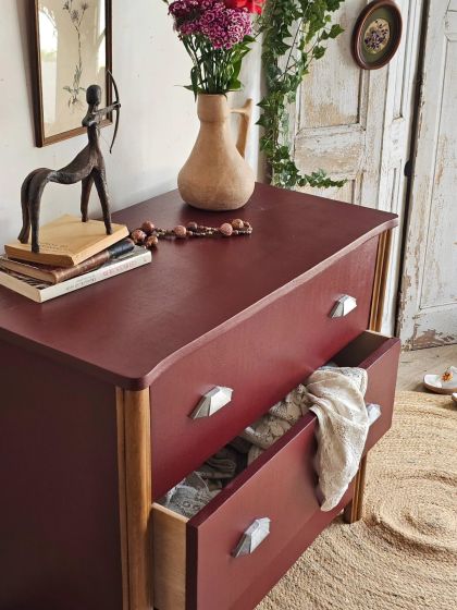 Ancienne commode Art déco années 30 bordeaux profond