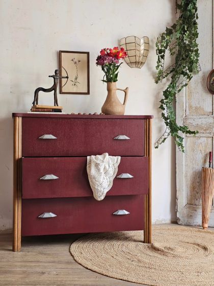 Ancienne commode Art déco années 30 bordeaux profond