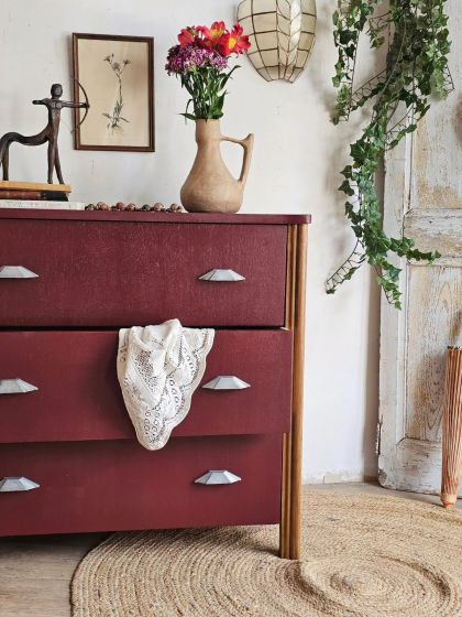 Ancienne commode Art déco années 30 bordeaux profond