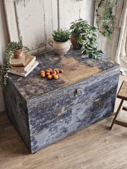 Ancien grand coffre XXL superbe patine bleu-gris