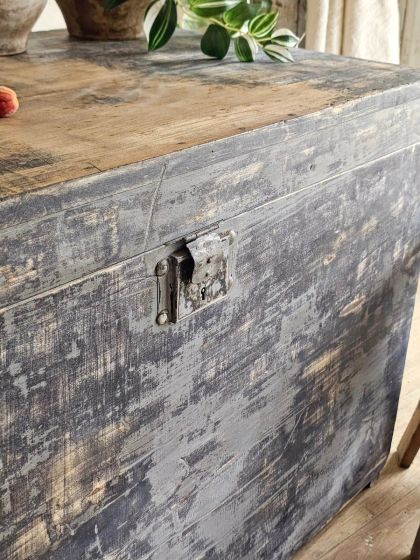 Ancien grand coffre XXL superbe patine bleu-gris
