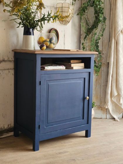 Ancien meuble d’appoint en noyer début XXe