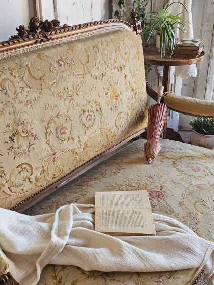 Ancienne banquette style Louis XVI fin XIXe